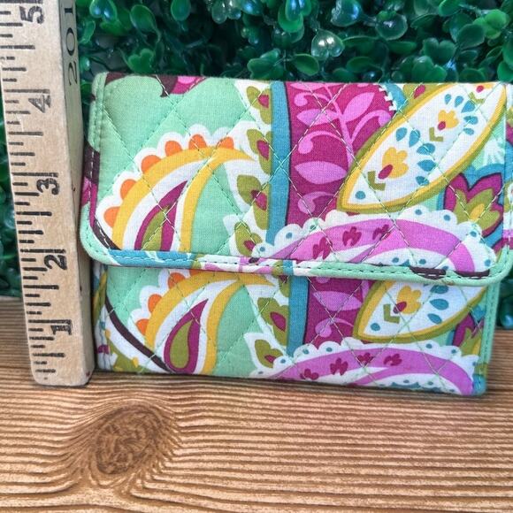 Vera Bradley Euro Wallet Trifold in Retired Tutti Fruitti - Picture 3 of 6